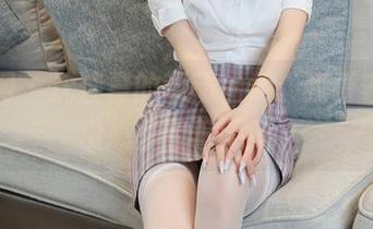 秀人网 – 沈佳熹的运动图集：我看着美，但心里想着外卖…