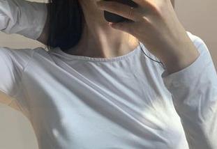 微密圈 – 粉色的猪陈佩奇的夏日写真：你以为她在泳池里？其实她在拍肺活量！