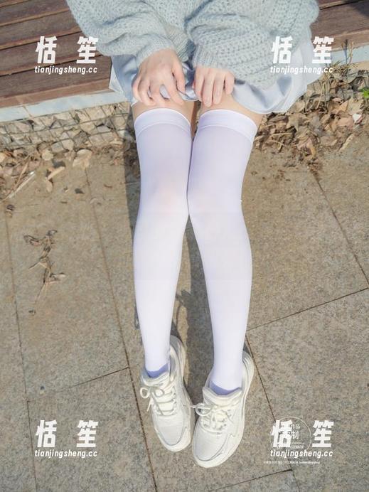 紧急企划-奶昔 紧急企划 - 奶昔的居家日常:唤醒你感官的独特写真图集!
