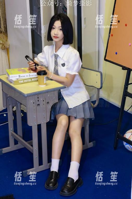 绮梦摄影 - 不想隐藏，无圣光中的小艺与蕾丝，图片里的每一处都是惊喜