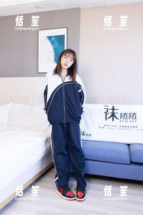 袜啵啵-雪糕 袜啵啵 - 雪糕在线,灰丝(脚尖加固款)作品,真是想不到的幕后花絮呀!