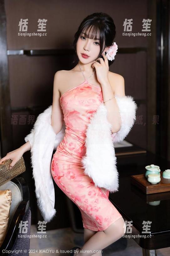 语画界-杨紫嫣 语画界 - 绝美蕾丝:杨紫嫣高清壁纸,果然有点不怀好意