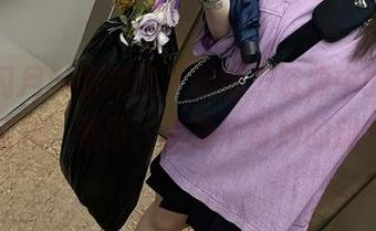追逐闪月半的美图，叹服于资源中的‘梦中婚礼’氛围，真是个奇妙的旅程。