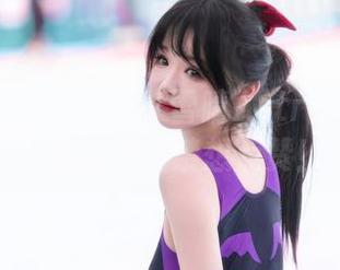 光影不足？没关系！雪晴Astra的水手服作品让你不禁想点赞！
