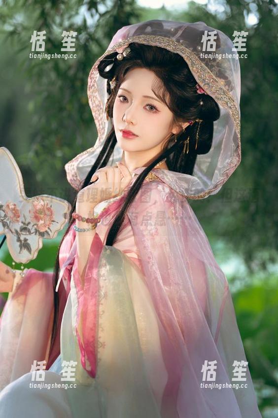 雯妹不讲道理 雯妹不讲道理婚纱套图,免费的!但这逼格也是有点悬……