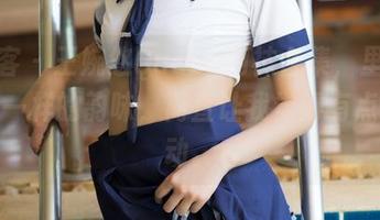 青豆客 – 王婉悠Queen网袜合集，里面藏着不一样的韵味，简直让我觉得有点小悸动。
