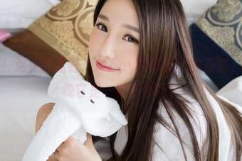 青豆客 – 对！这是陈嘉嘉Tiffany的最新豹纹原图，你敢相信我说它是一种艺术吗？