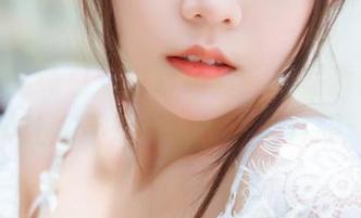 别人家的纯白：香草喵露露的写真图包，让人不知不觉想多看几眼