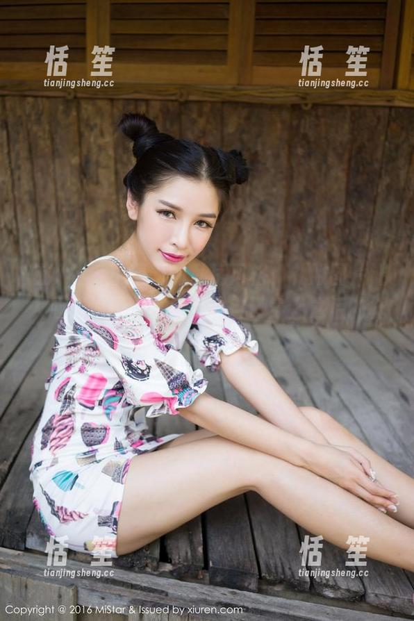 魅妍社-小蕾蕾 魅妍社 - 小蕾蕾的私房风格,礼服图片让人心情愉悦,忙着想象自己穿上之后的样子。