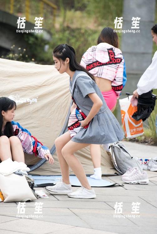 魔镜街拍-婷婷 魔镜街拍 - 午后阳光下的OL美女,婷婷这组图片真是让人心动不已